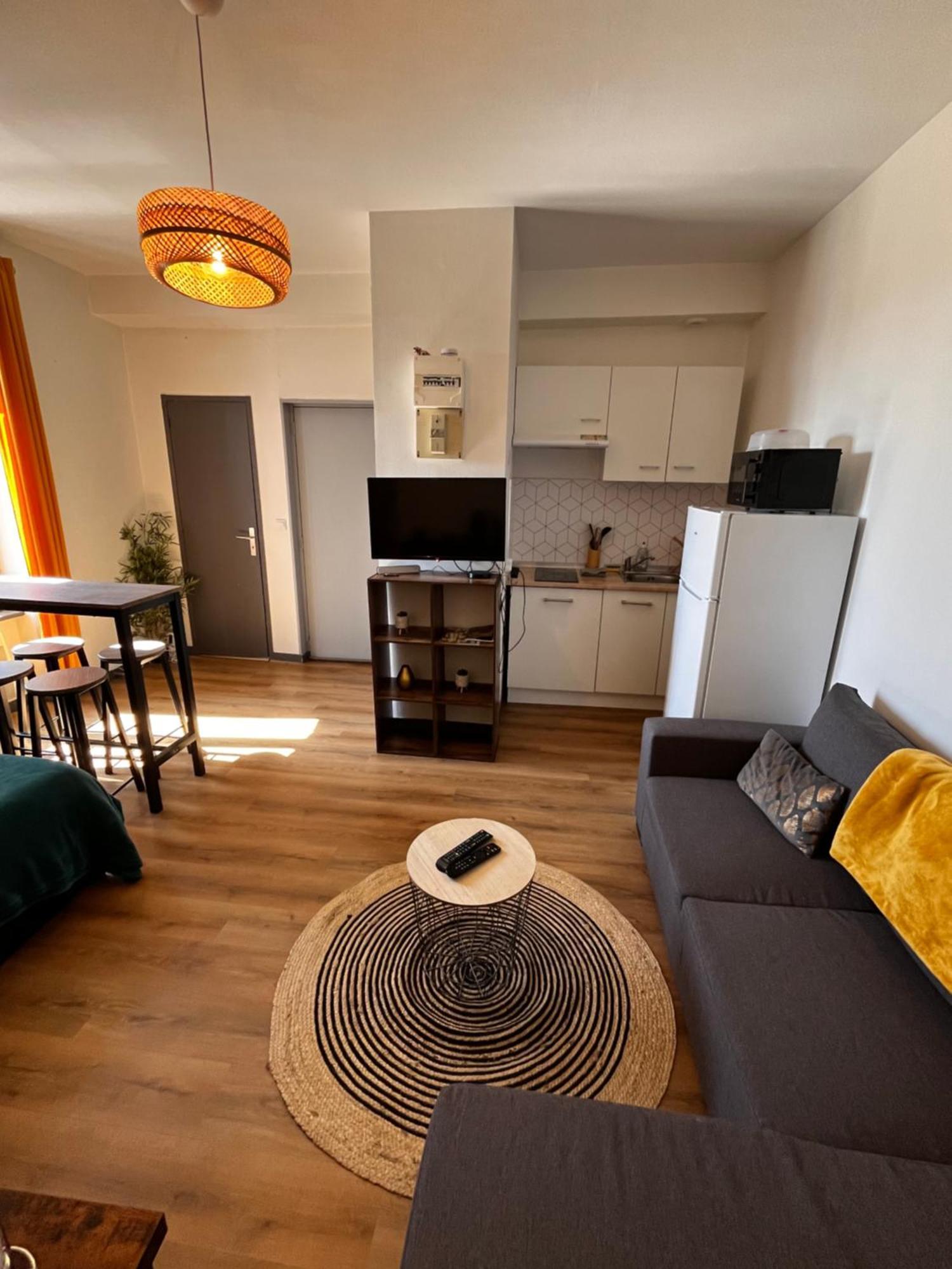 Studio Lorient Proche Centre Gare Wifi Netflix Exterior photo